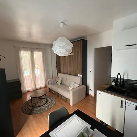 Independant Avec Hammam Apartment *